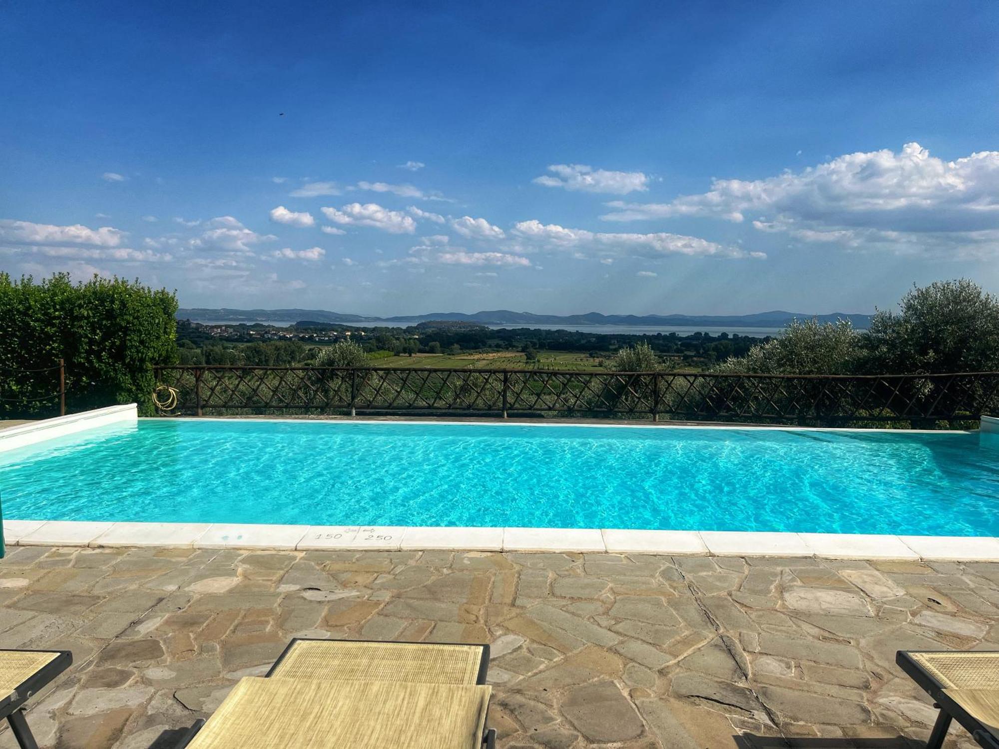 Agriturismo Annibale トゥオーロ・スル・トラジメーノ エクステリア 写真